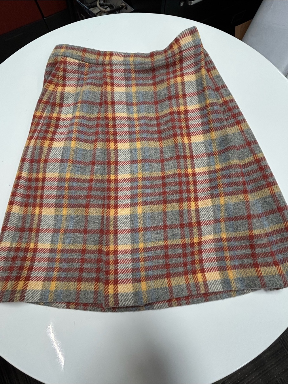 Charles Nolan Plaid A-Line Wool Blend Skirt in Gray, Red & Yellow size 8